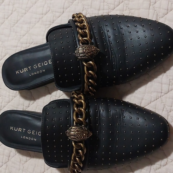 Kurt Geiger Black Mules with Gold Chain Accent - Picture 2 of 8